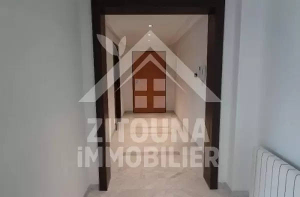 A louer un appartement aux berges du lac