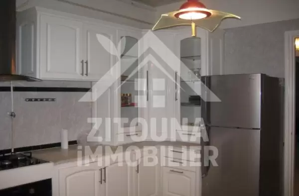 A louer un appartement meublé au Lac 1