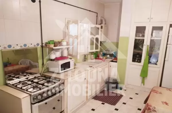 A vendre une maison sur 2 niveaux à la Marsa Bhar Lazrague