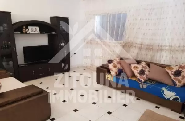 A vendre une maison sur 2 niveaux à la Marsa Bhar Lazrague