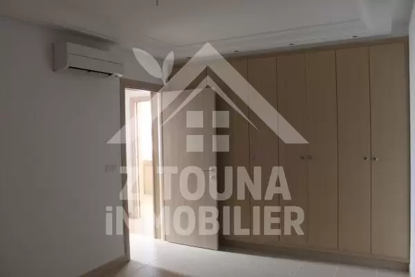 A louer un bel appartement meublé à la Marsa