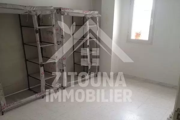 A louer un bureaux à laouina