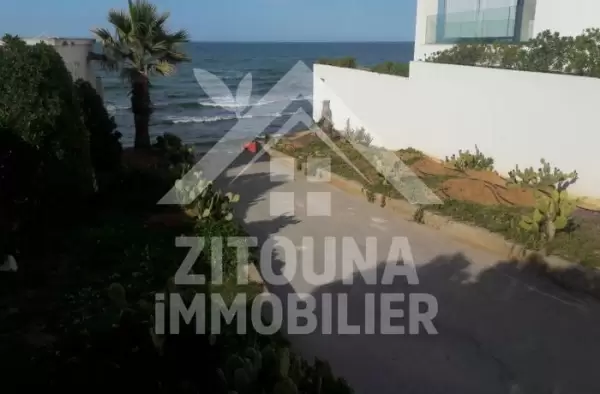 A louer un rez de chaussée de villa à la Marsa