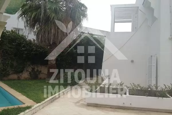 Belle villa à louer à La Marsa