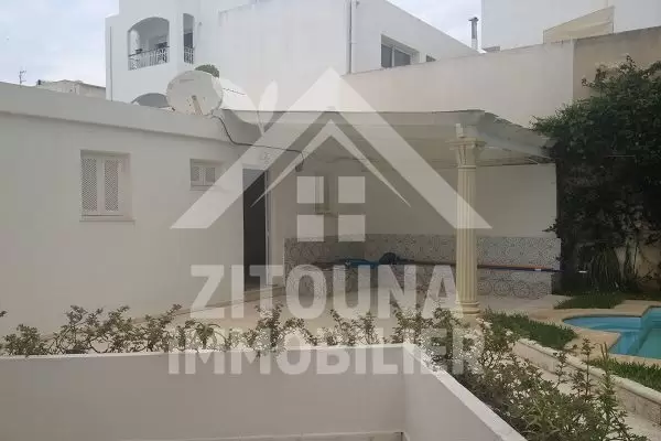 Belle villa à louer à La Marsa