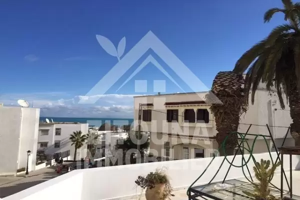 Villa à louer à La Marsa Corniche