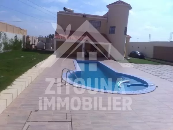 A vendre une villa de charme à Sfax