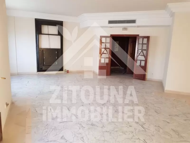 A louer un appartement aux berges du lac