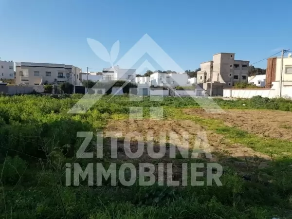 A vendre un terrain à Gammarth Village
