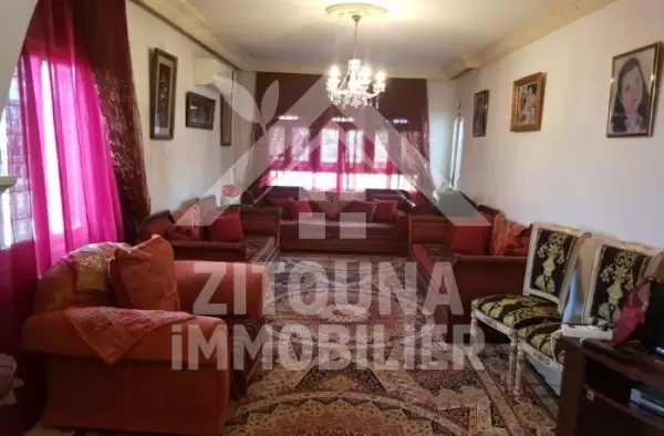 A Vendre une belle villa à Gammarth