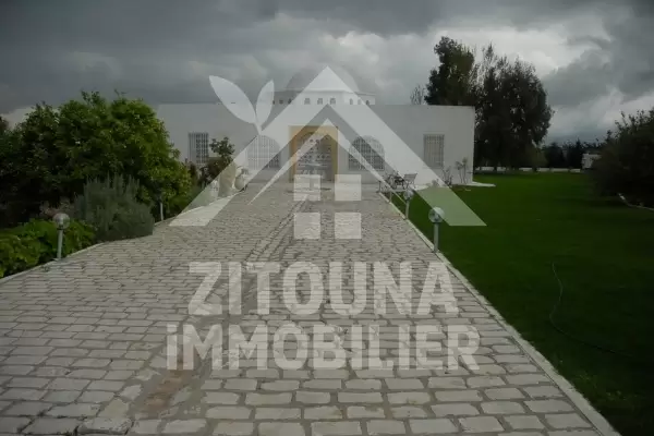 A vendre une belle villa à Mornag