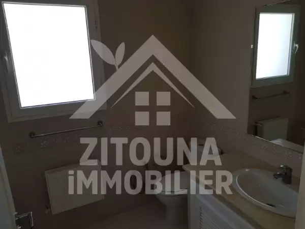 A louer un duplex à cité Khalil