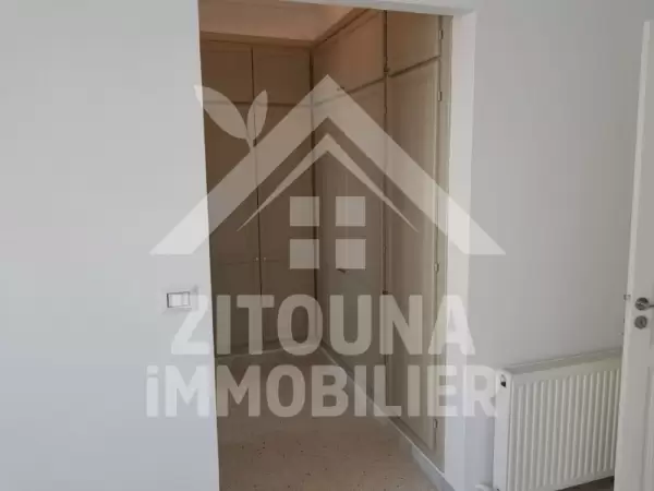 A louer un duplex à cité Khalil