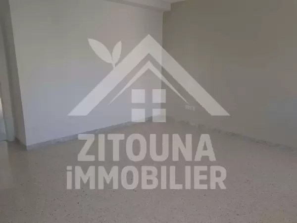 A louer un duplex à cité Khalil