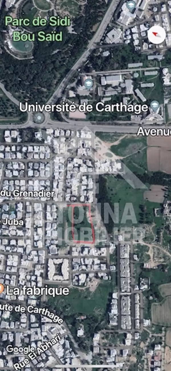 A vendre un terrain trés bien placé à la Marsa Nassim