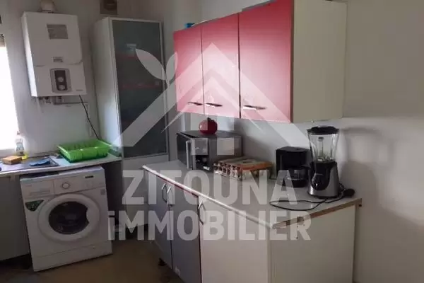 A louer un étage de villa meublé ou vide à la Marsa ville