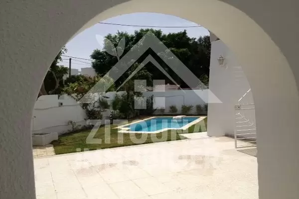 Villa avec piscine à louer à la Marsa