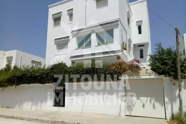 A louer un appartement à cité des juges la Marsa