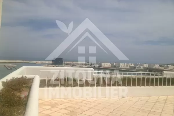 A louer une belle villa à Gammarth Marina