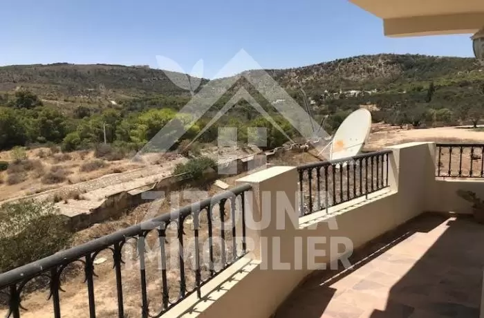 A vendre un bel appartement de très haut standing avec une vue sur parc Nahli à Riadh Landalous
