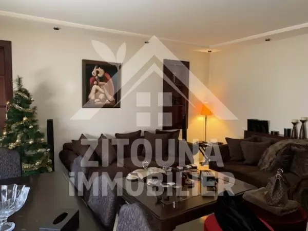 A vendre un bel appartement dans une résidence gardée à Gammarth Supérieur