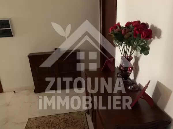A vendre un bel appartement dans une résidence gardée à Gammarth Supérieur