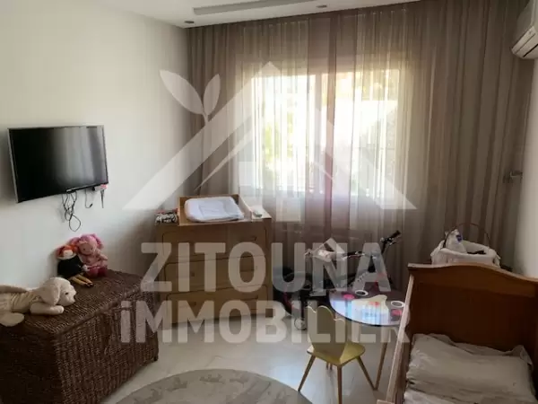A vendre un bel appartement dans une résidence gardée à Gammarth Supérieur