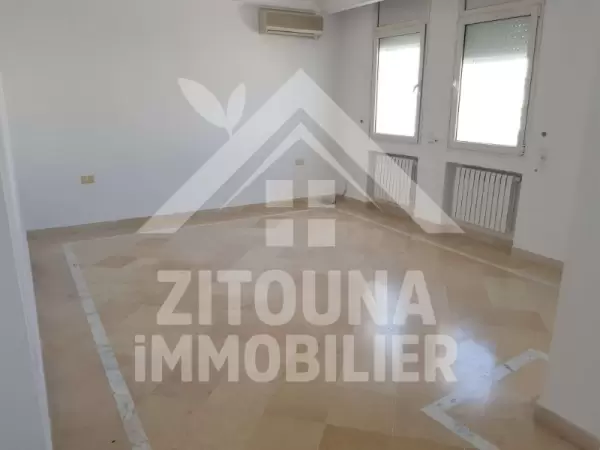 A louer un duplex à la Marsa