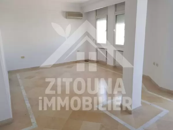 A louer un duplex à la Marsa