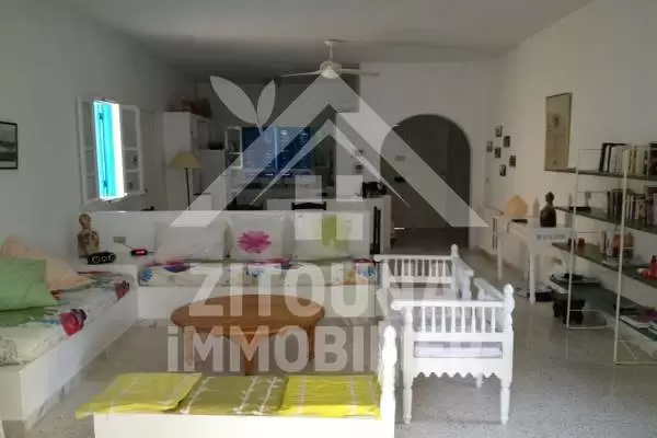 Une villa à louer meublé entièrement indépendante .