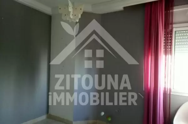 A vendre une opportunité d'affaire exceptionnelle pour un triplex dans une résidence bien gardée à Ain Zaghouan Nord