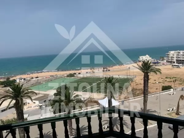 Un bel appartement a louer avec une vue sur mer plongeante