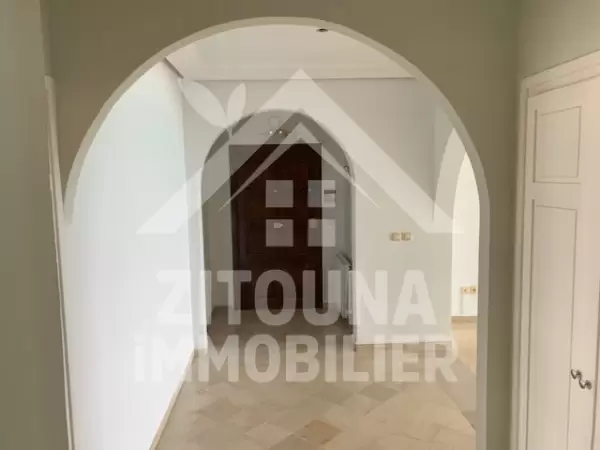 Un bel appartement a louer avec une vue sur mer plongeante