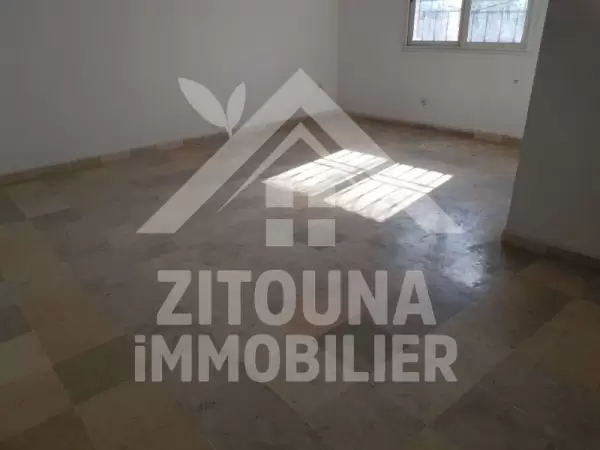 A vendre un immeuble à la Marsa