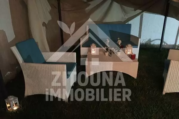 A vendre un bel appartement dans une résidence avec piscines
