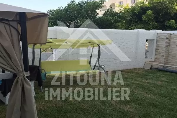 A vendre un bel appartement dans une résidence avec piscines