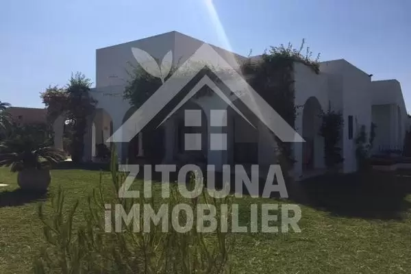 A louer cette somptueuse villa au golf de gammarth
