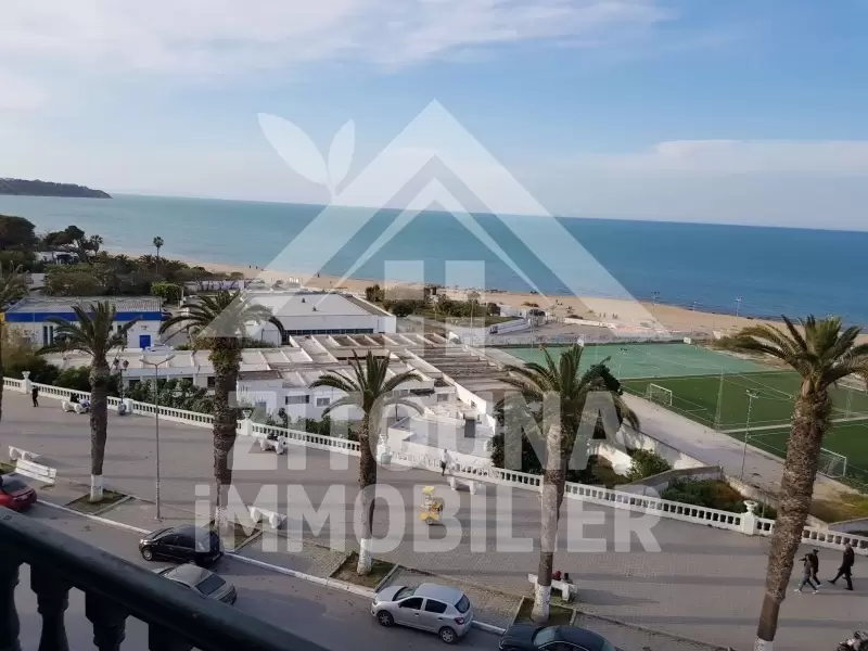 A louer un appartement meublé avec vue sur Mer à la Marsa Plage