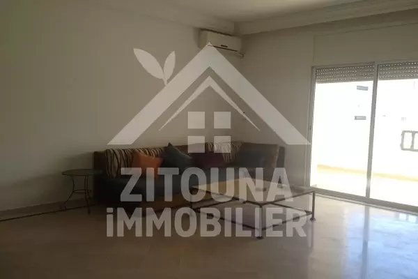 Appartement vide à louer marsa plage