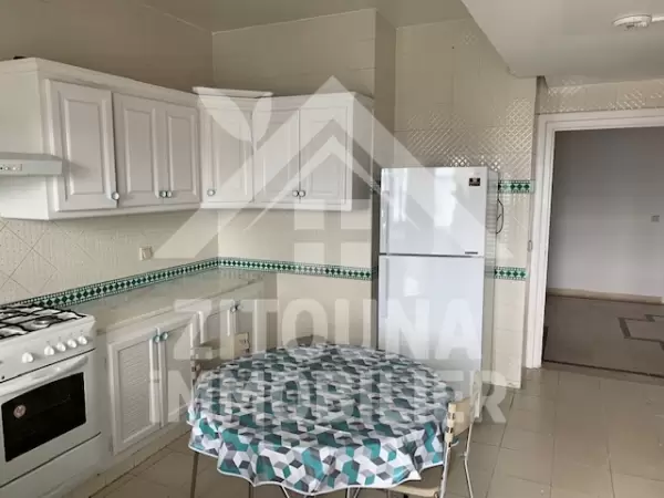 A louer un bel appartement meublé avec vue sur mer à la Marsa Plage