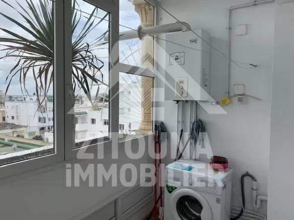 A louer un bel appartement meublé avec vue sur mer à la Marsa Plage