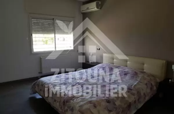 A louer un bel appartement dans une résidence gardée à la Marsa Plage