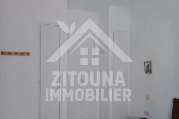 A louer un appartement s+1 dans une résidence gardée à la Marsa Plage