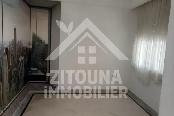 A louer un appartement s+1 dans une résidence gardée à la Marsa Plage