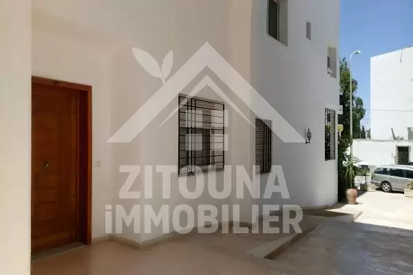 A louer un appartement s+1 dans une résidence gardée à la Marsa Plage