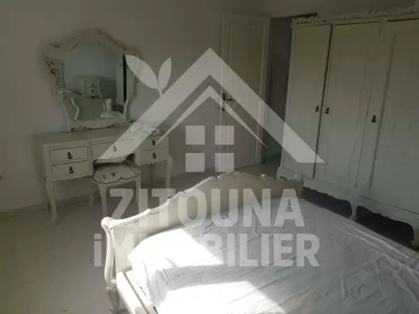 A louer un étage de villa au lac 1