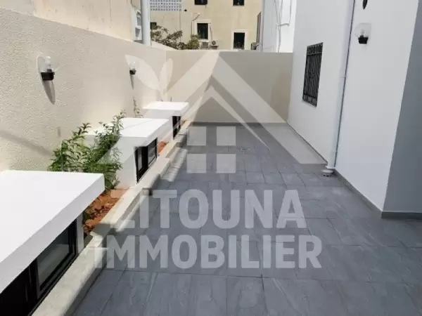 A louer un bel appartement tout neuf , jamais habité au cœur de la Marsa