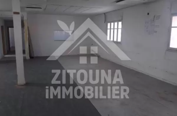 A louer un local commercial à Charguia
