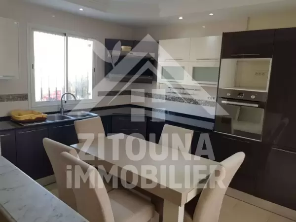 A louer un bel appartement meublé à La Marsa Ville