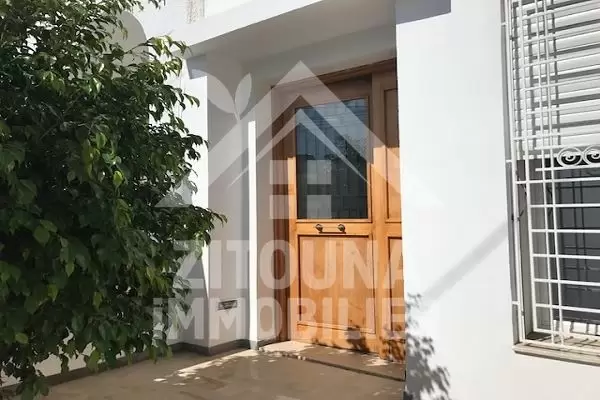 A louer un rez de chaussée de villa à la Marsa
